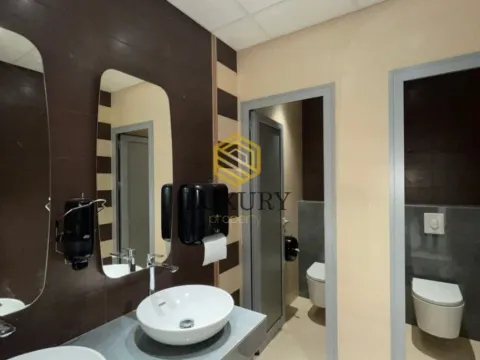 Izdavanje, poslovni prostor, 76m², Centar, Podgorica - image 8