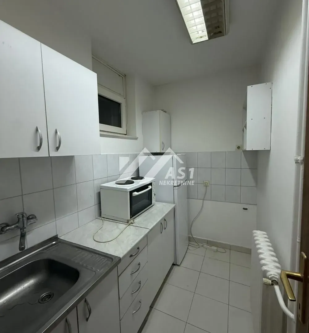Izdavanje, stan, 30m², Detelinara, Novi Sad Sve Podlokacije