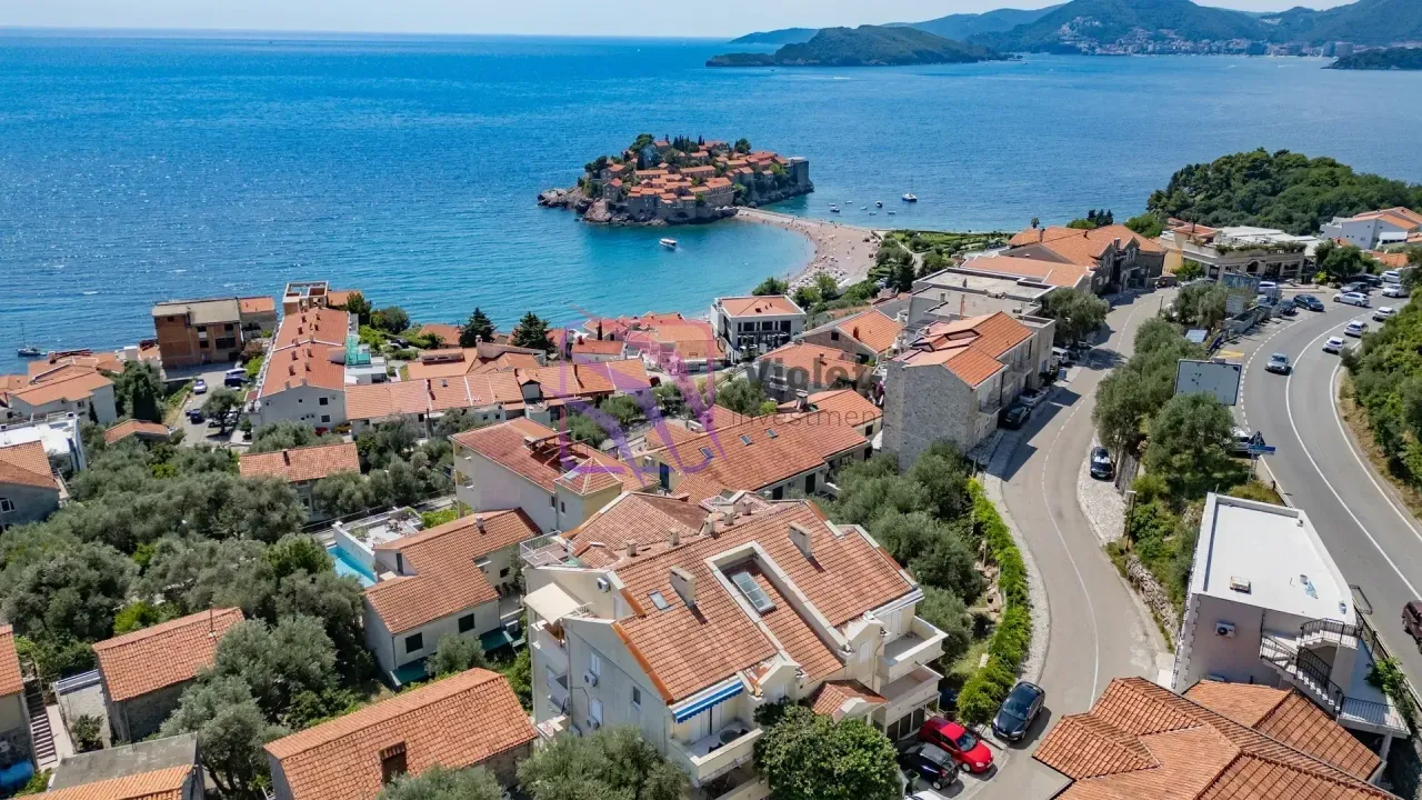 Sale, one bedroom apartment, 45m², Sveti Stefan, Budva