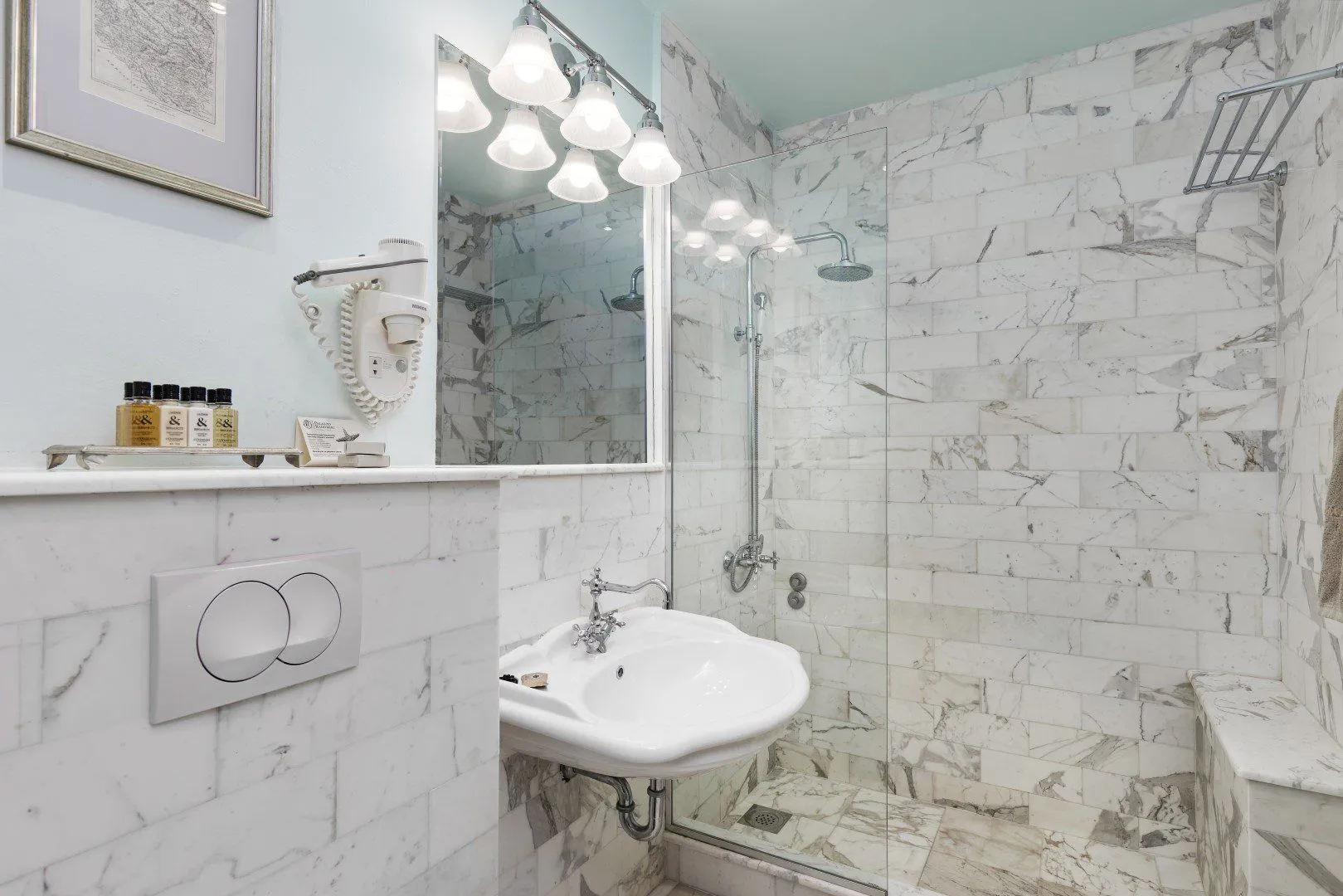 Rent, house, 2117m², Kotor, Crna Gora