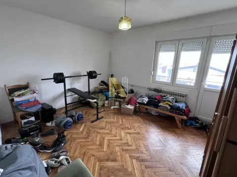 Prodaja, kuća, 330m², Veternik, Novi Sad Sve Podlokacije - image 7