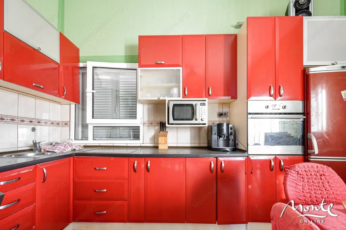 Prodaja, kuća, 194m², Tivat, Crna Gora