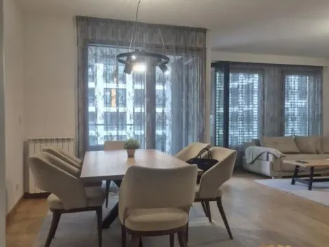 Izdavanje, trosoban stan, 108m², Novi Beograd Blok 65, Novi Beograd Sve Podlokacije - image 3