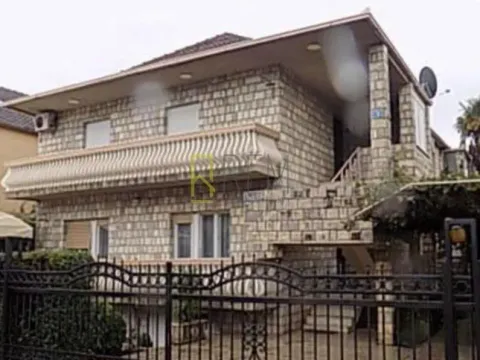 Sale, two bedroom apartment, 77m², Zagorič, Podgorica - image 9