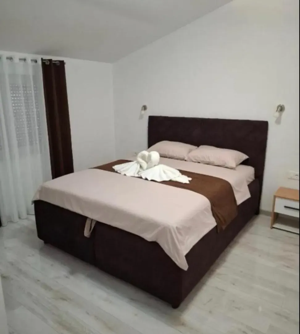 Rent, two bedroom apartment, 75m², Radanovići, Kotor