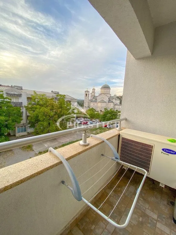 Izdavanje, jednosoban stan, 45m², Preko Morače, Podgorica