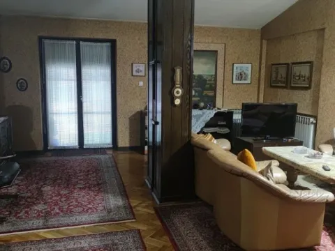 Prodaja, kuća, 400m², Sombor, Srbija - image 8