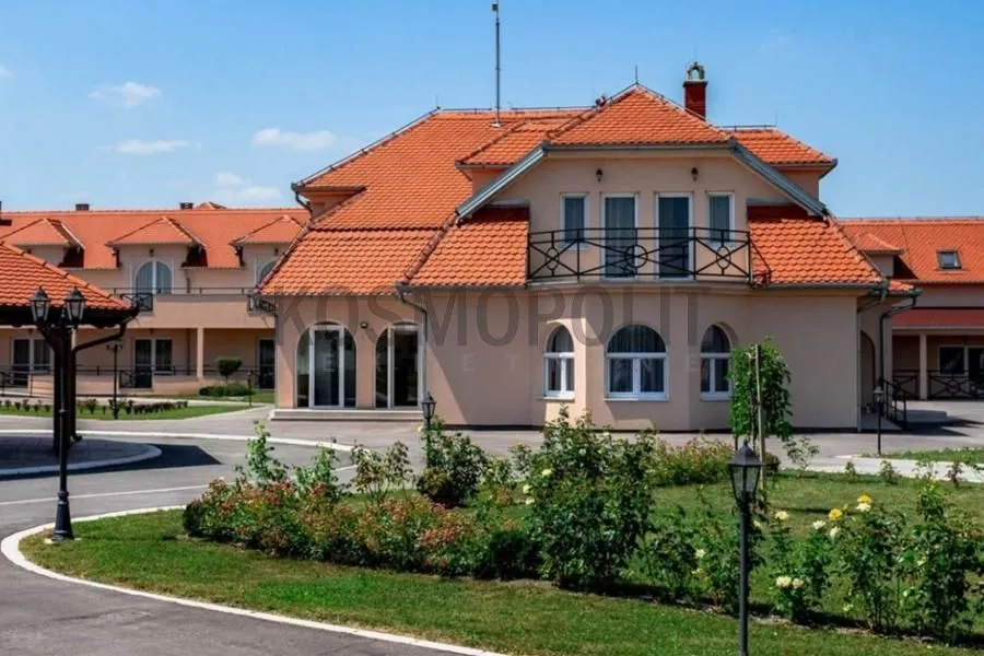 Sale, office space, 2000m², Progar, Surčin