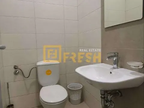 Izdavanje, poslovni prostor, 155m², Stari Aerodrom, Podgorica - image 8
