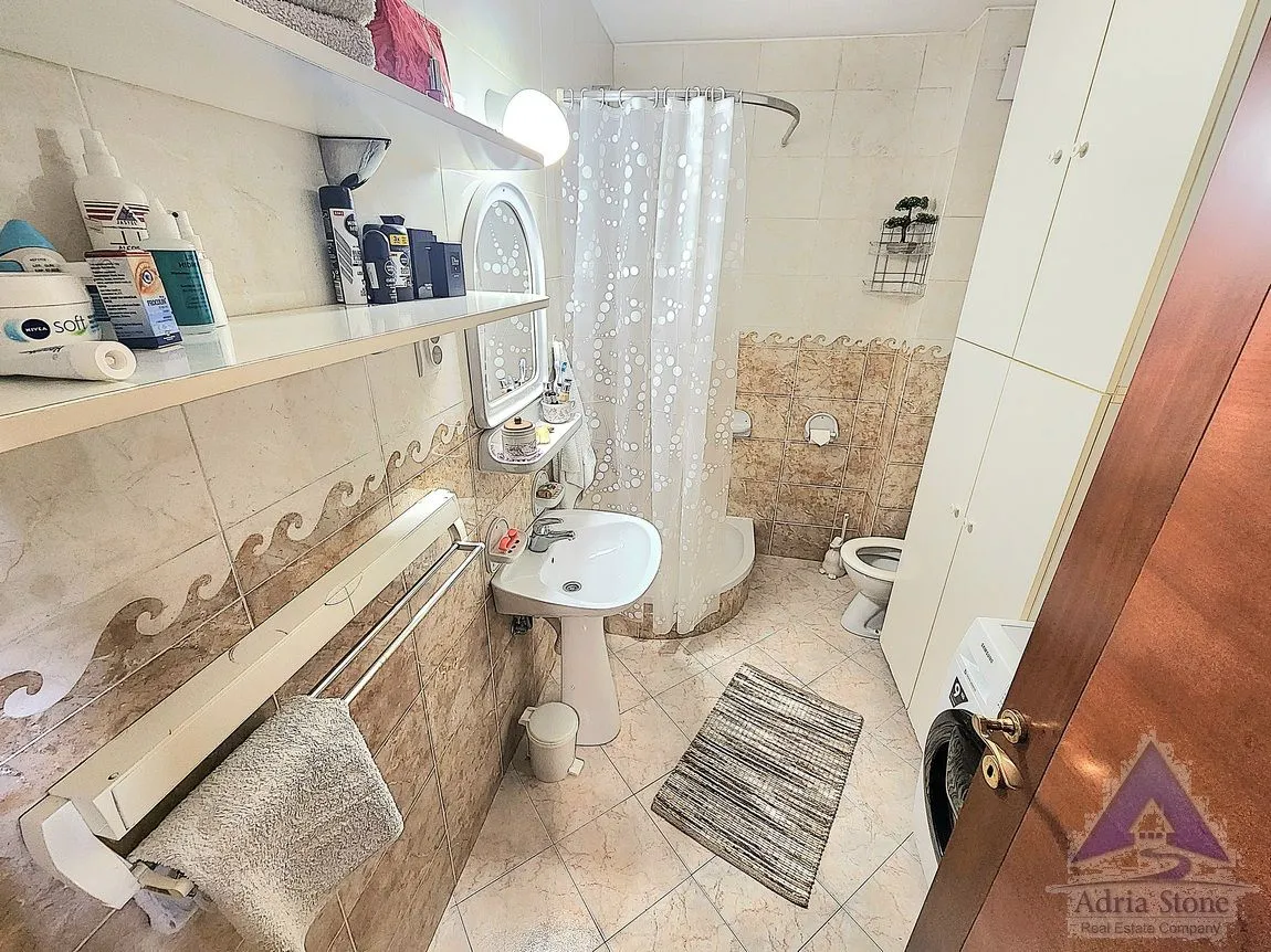 Prodaja, trosoban stan, 83m², Gospoština, Budva