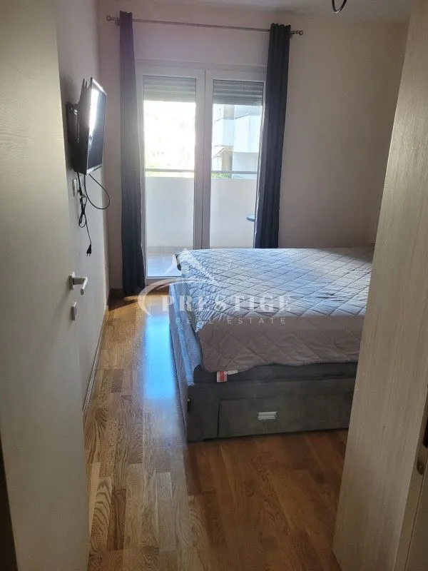 Rent, one bedroom apartment, 48m², City Kej, Podgorica