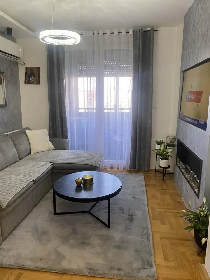 Prodaja, jednosoban stan, 38m², Salajka, Novi Sad Sve Podlokacije