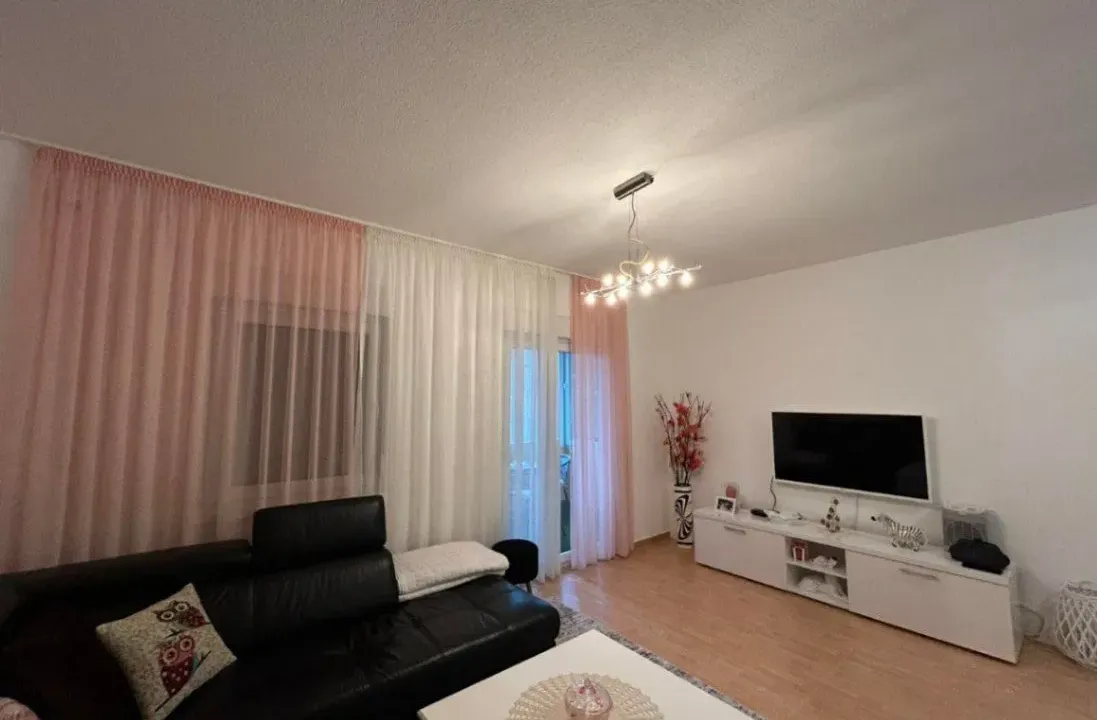 Prodaja, jednosoban stan, 55m², Ilino, Bar