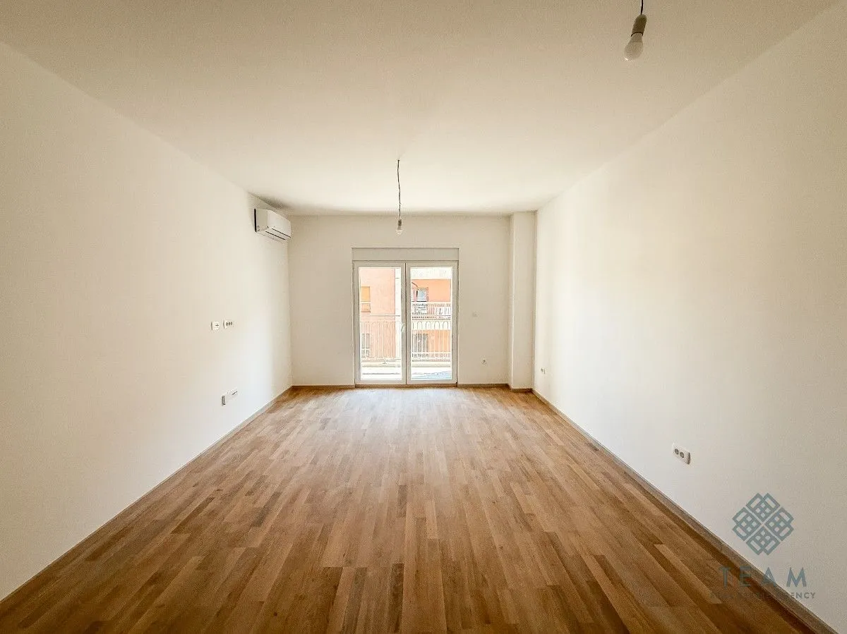 Prodaja, jednosoban stan, 57m², Momišići, Podgorica