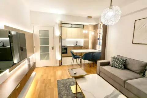 Rent, one bedroom apartment, 50m², Centar, Tivat - image 8