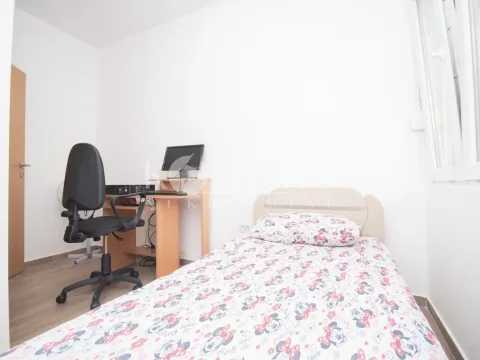 Izdavanje, dvosoban stan, 68m², Gintaš, Podgorica - image 9