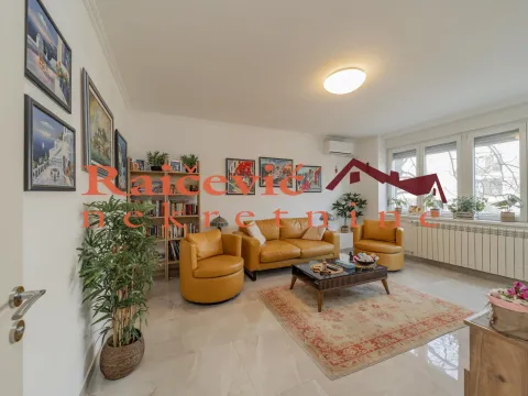 Sale, three bedroom apartment, 80m², Savski Venac, Beograd - image 2