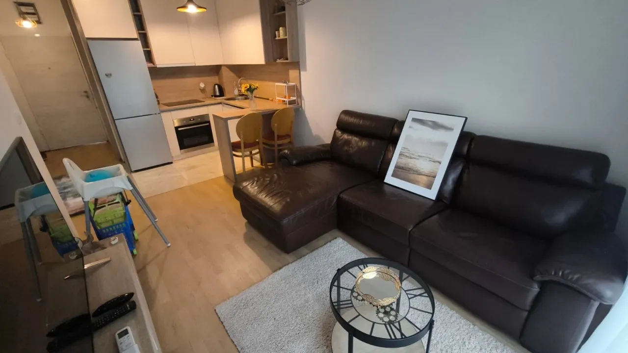 Izdavanje, jednosoban stan, 37m², City Kvart, Podgorica