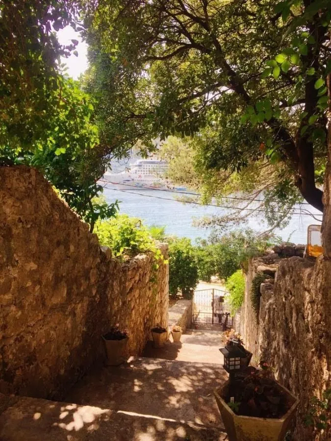 Prodaja, kuća, 129m², Kotor, Crna Gora