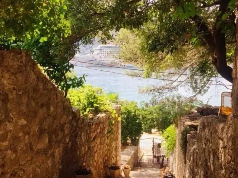 Prodaja, kuća, 129m², Kotor, Crna Gora - image 2