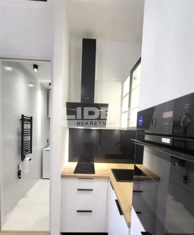 Rent, one bedroom apartment, 32m², Stari Grad, Beograd