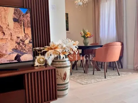 Izdavanje, trosoban stan, 100m², Preko Morače, Podgorica - image 10