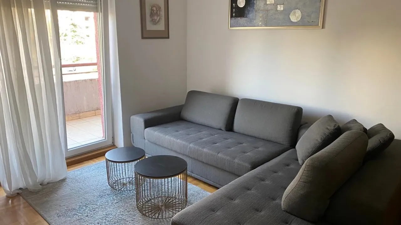 Izdavanje, jednosoban stan, 55m², Preko Morače, Podgorica