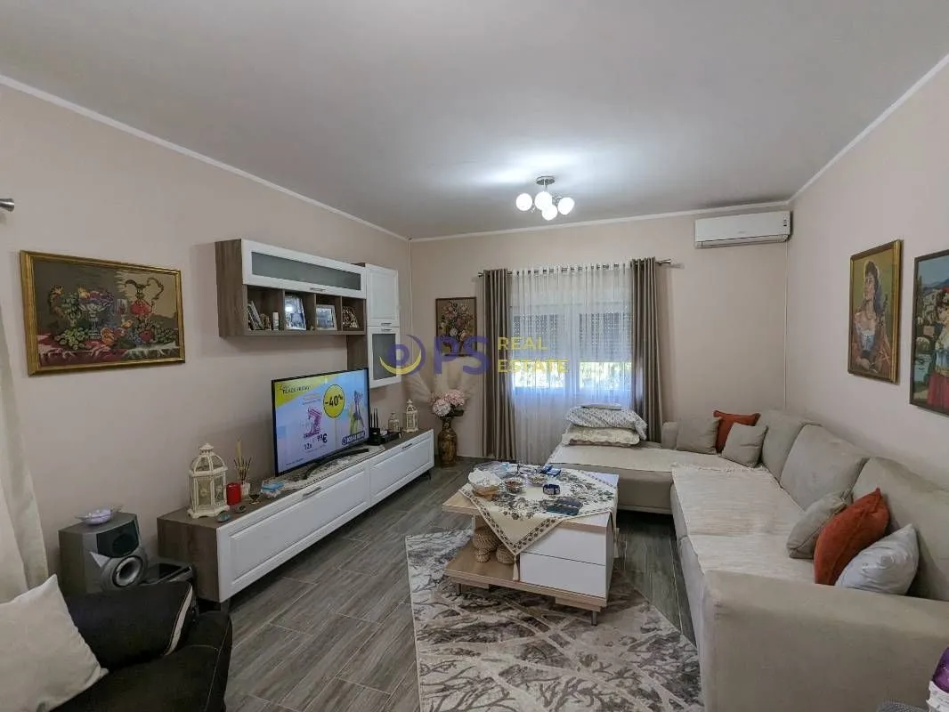Sale, house, 200m², Bar, Crna Gora