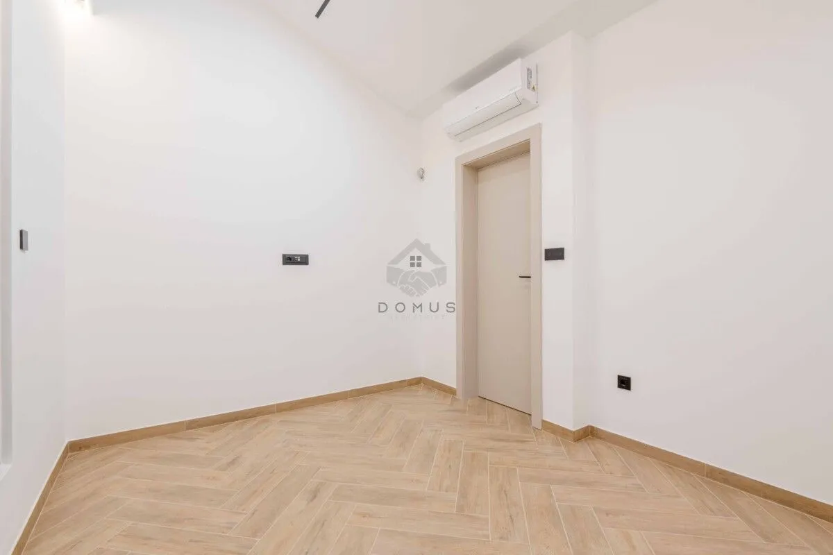 Sale, house, 240m², Kamenovo, Budva