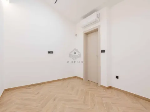 Sale, house, 240m², Kamenovo, Budva - image 12