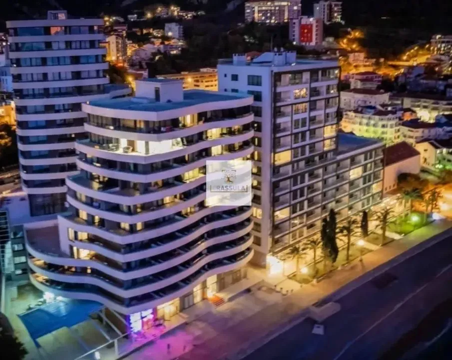 Sale, studio apartment, 57m², Rafailovići, Budva