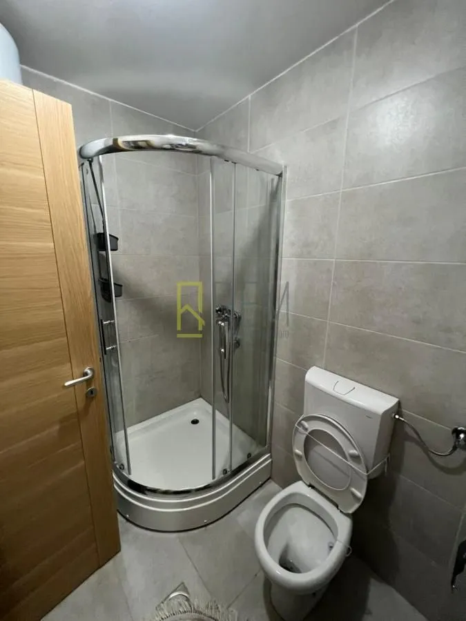 Izdavanje, jednosoban stan, 52m², Podgorica, Crna Gora