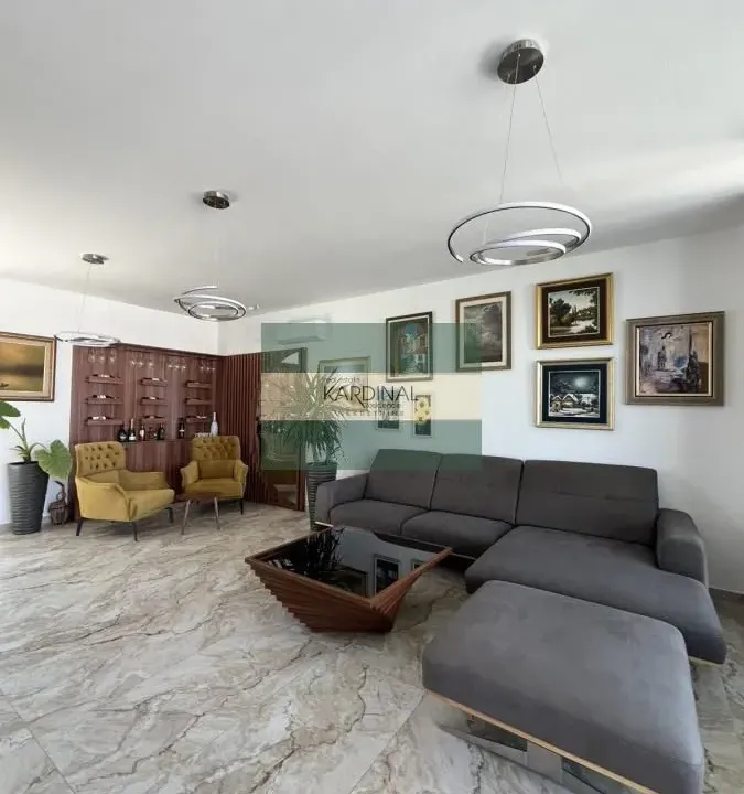 Sale, apartment, 150m², Sremska Kamenica, Petrovaradin