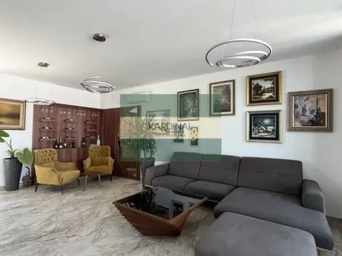 Prodaja, stan, 150m², Sremska Kamenica, Petrovaradin