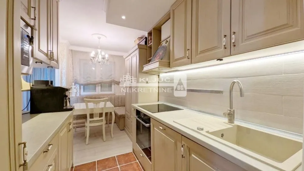 Sale, three bedroom apartment, 82m², Novi Beograd Blok 64, Novi Beograd Sve Podlokacije