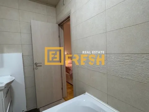 Prodaja, trosoban stan, 90m², Blok 9, Podgorica - image 15