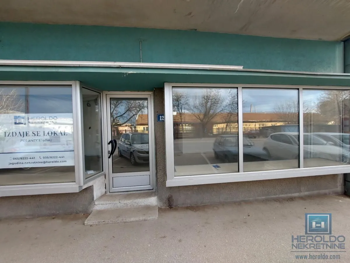 Rent, office space, 98m², Pijaca, Jagodina