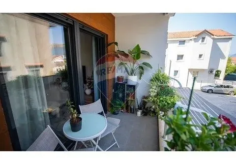 Rent, one bedroom apartment, 43m², Gornja Lastva, Tivat - image 20