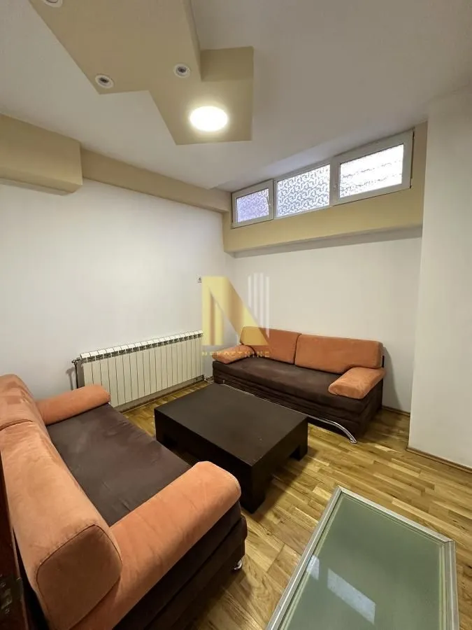 Izdavanje, trosoban stan, 81m², Podbara, Novi Sad Sve Podlokacije