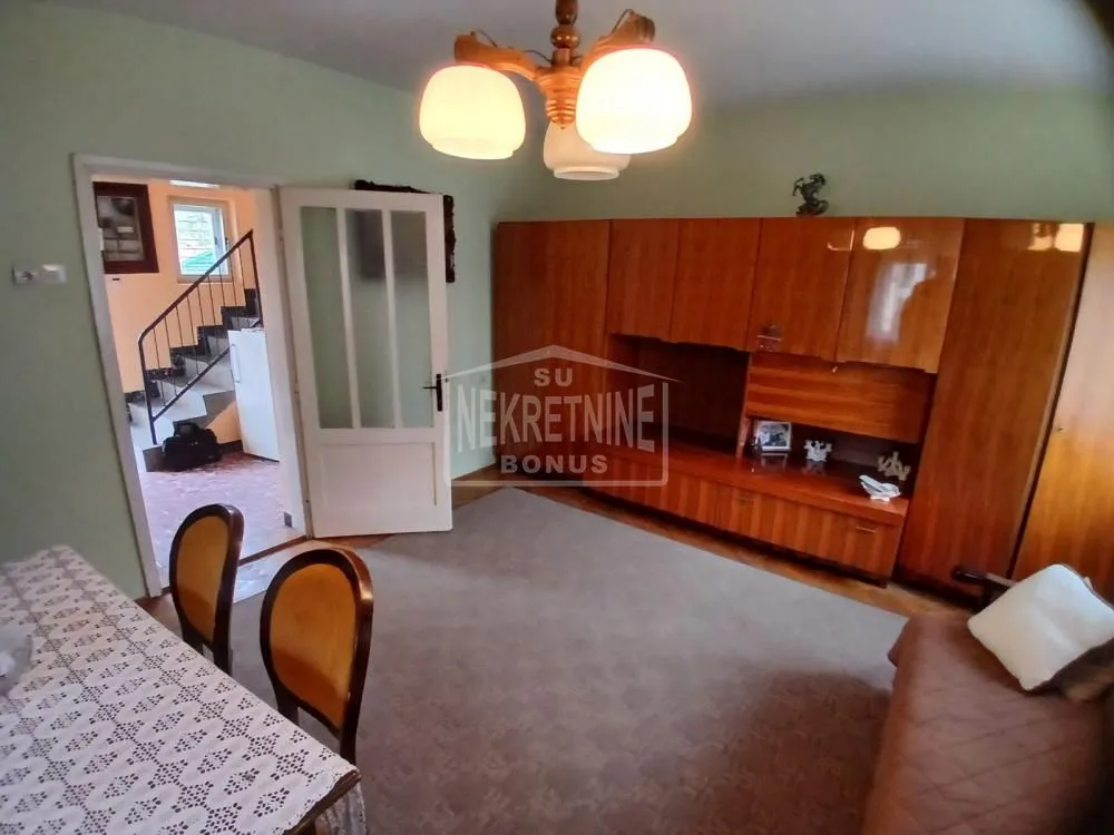 Prodaja, kuća, 180m², Kertvaroš, Subotica