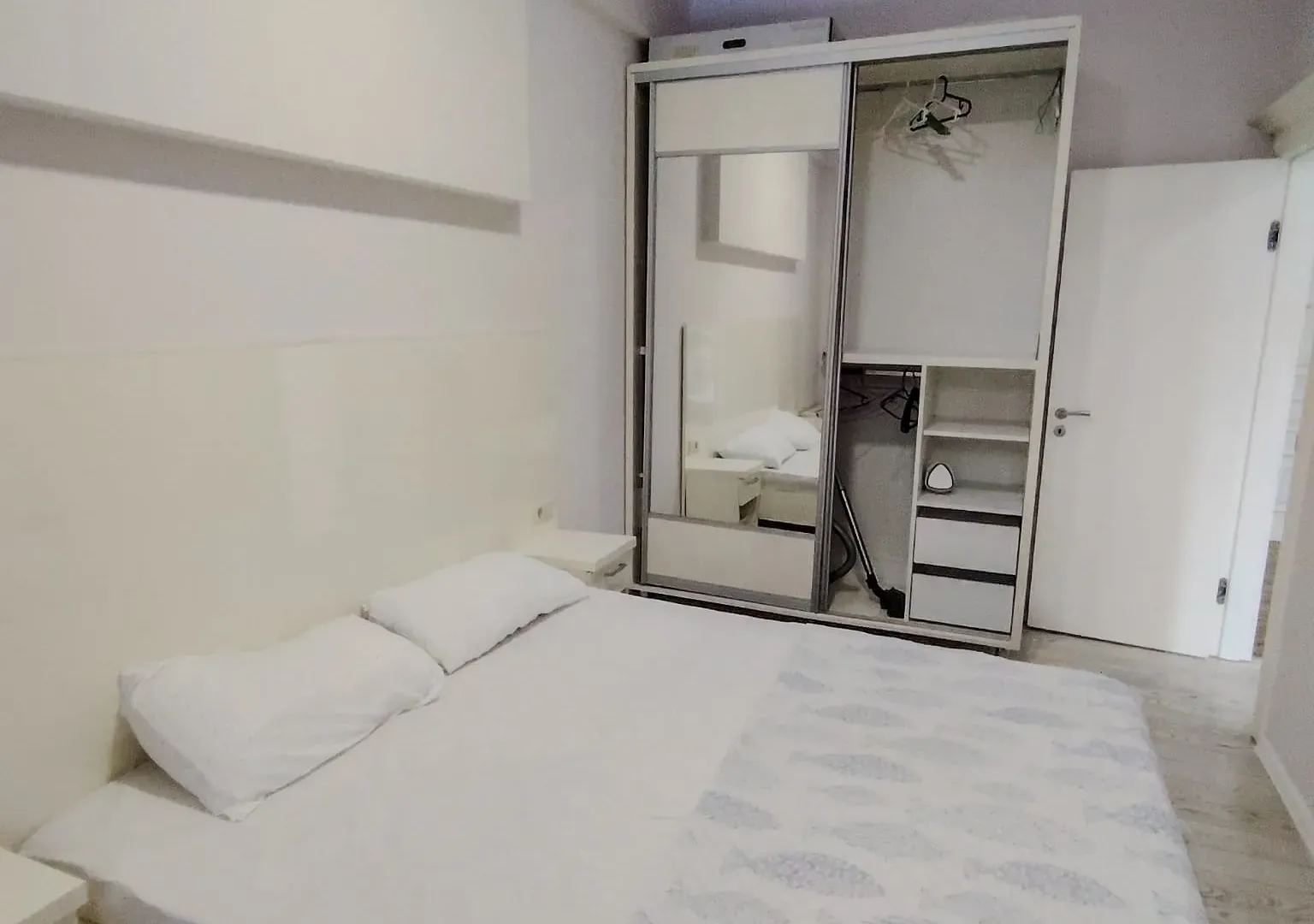 Izdavanje, jednosoban stan, 45m², Centar, Budva