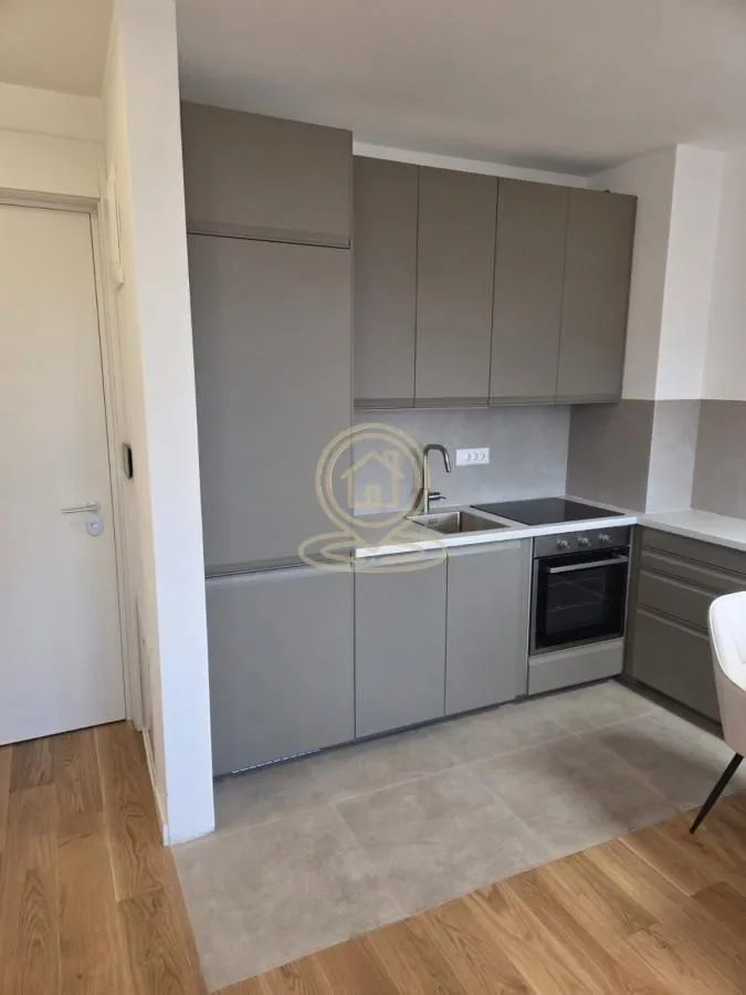 Rent, one bedroom apartment, 40m², Retenzija, Beograd