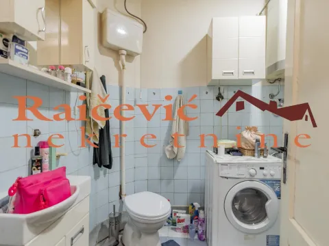 Sale, two bedroom apartment, 65m², Zemun Centar, Zemun Sve Podlokacije - image 15