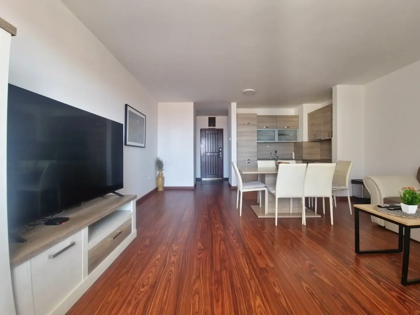 Rent, two bedroom apartment, 93m², Petrovac, Budva