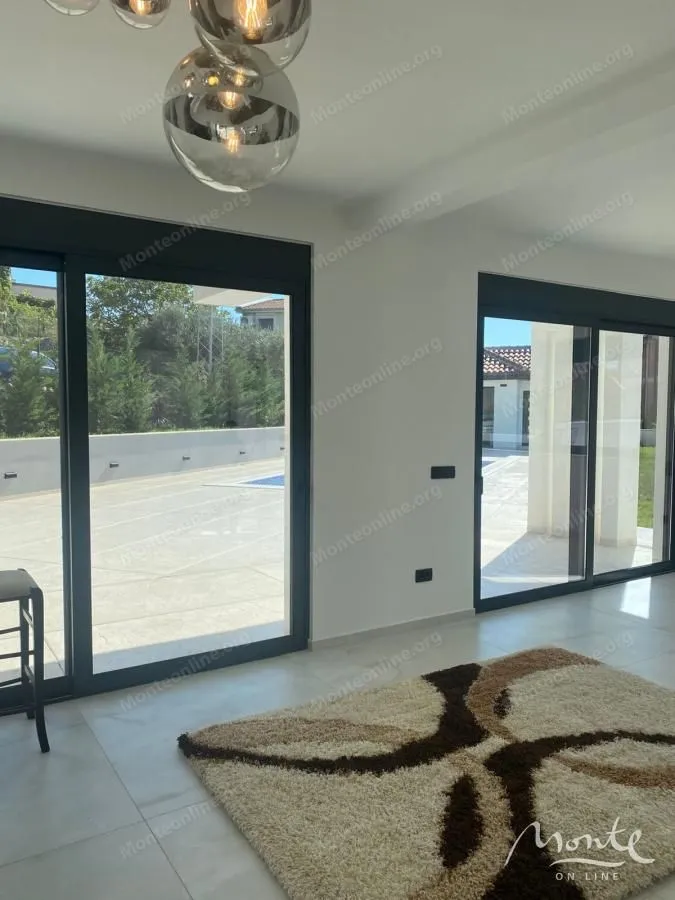 Sale, house, 385m², Bjeliši, Bar
