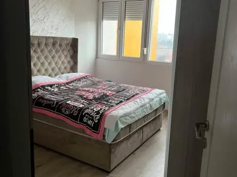Rent, three bedroom apartment, 100m², Pejton, Podgorica - image 5