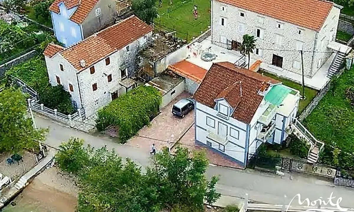 Prodaja, kuća, 327m², Stoliv, Kotor