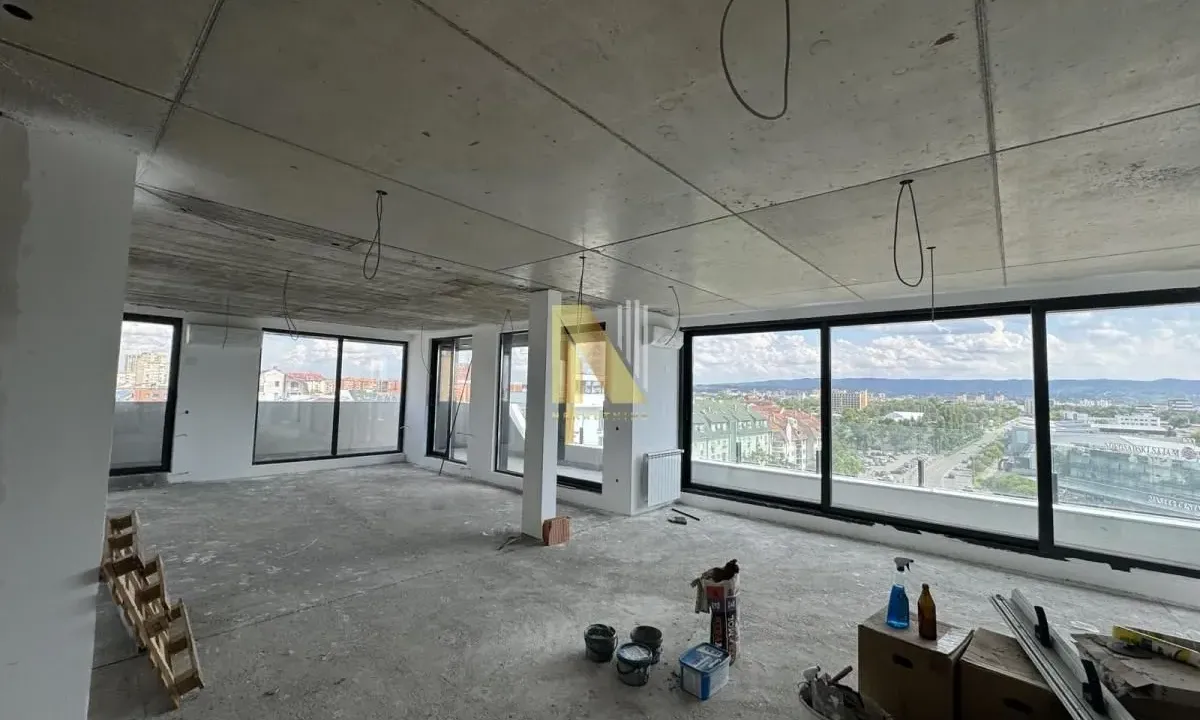 Sale, four bedroom apartment, 204m², Sajmište, Novi Sad