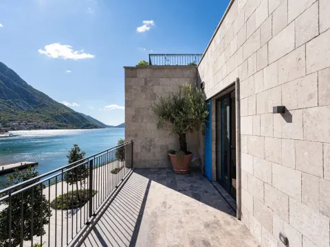 Prodaja, jednosoban stan, 85m², Risan, Kotor - image 11
