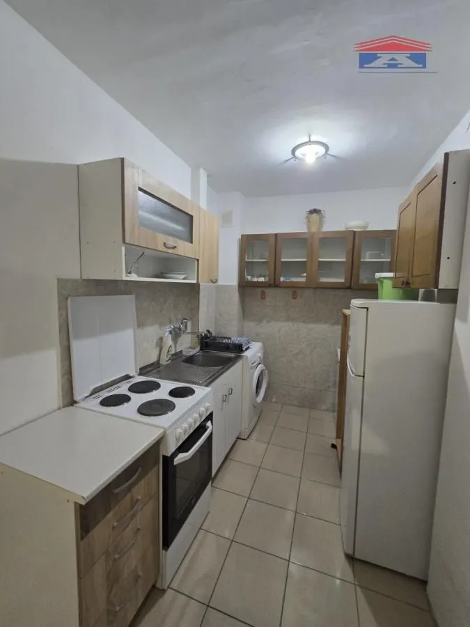 Izdavanje, dvosoban stan, 61m², Liman 1, Novi Sad Sve Podlokacije